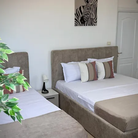 בית הארחה One