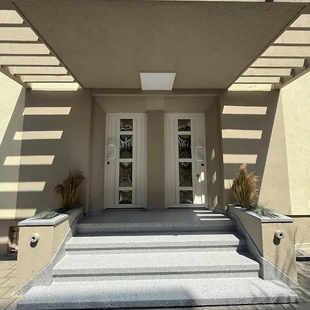 ゲストハウス One 3*