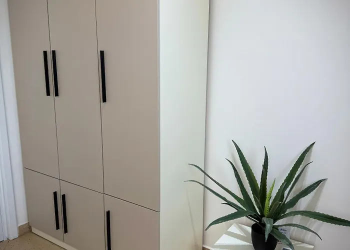 בית הארחה One אפורי נורד