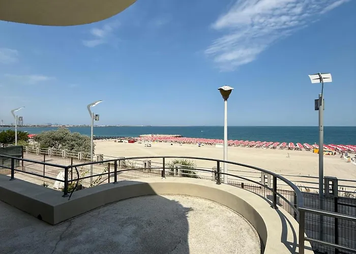 בית הארחה One אפורי נורד